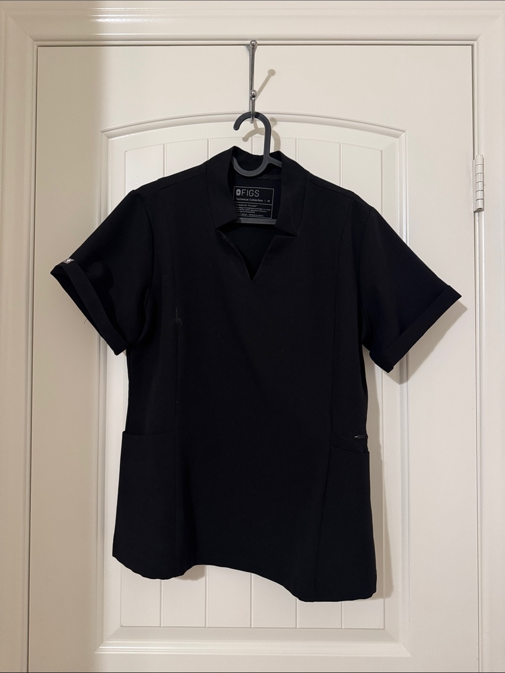 Figs Women's Black Short-Sleeve V-Notch Medical Top